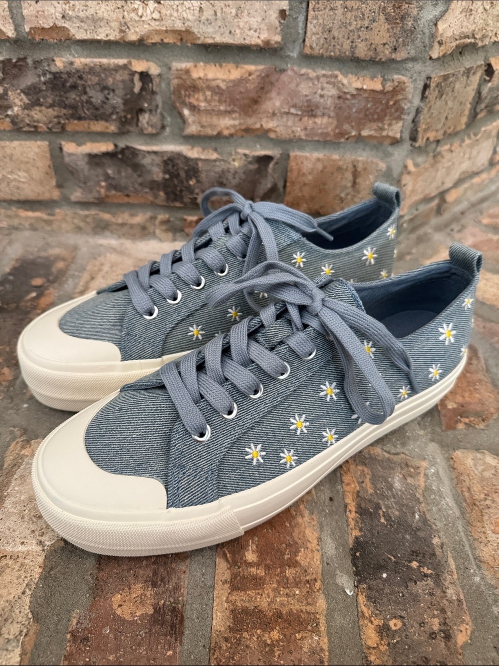 Corkys Hey Girl Denim Daisy Embroidered Lace-Up Sneakers - Blue  Size 11